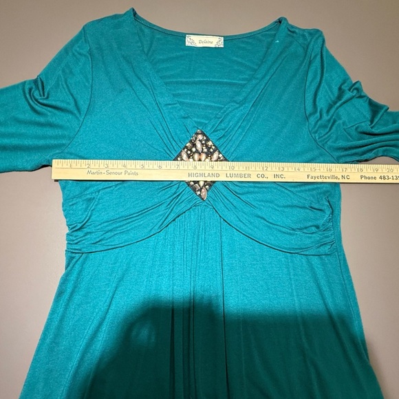 Green/Gold Embellished Front 3/4 Sleeve Blouse Size Large - Picture 9 of 9